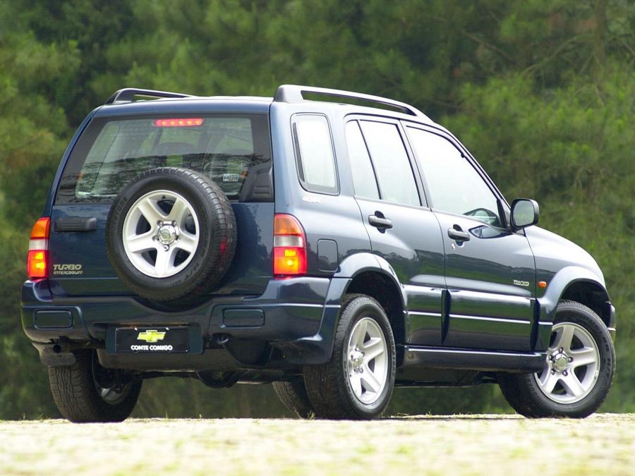  Chevrolet Tracker 2001 года  (фото 3 из 6)